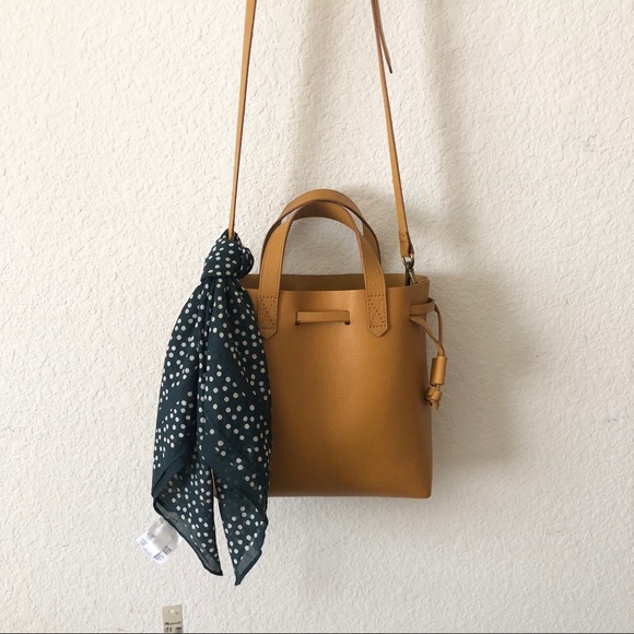 Madewell Handbags - Madewell Small Drawstring Transport Crossbody